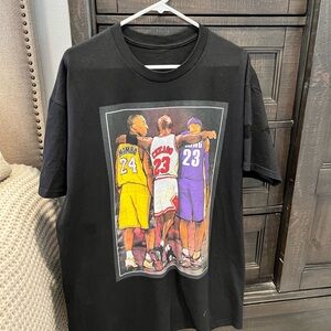 Graphic T-Shirt with Iconic Basketball Players
